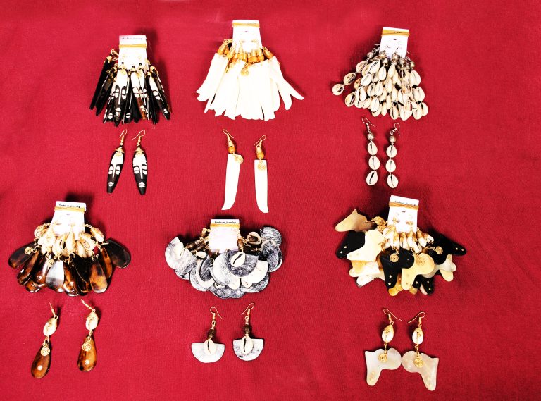 Discovering the Vibrant World of African Earrings